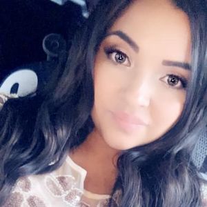 Meet your Posher, Lesly